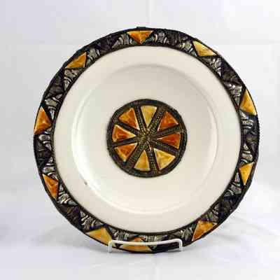 17,002 - CHURCH OFFERING PLATE WITH MITE DESIGN