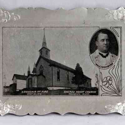 17502 - CHURCH TIN TRAY. SACRED HEART CHURCH