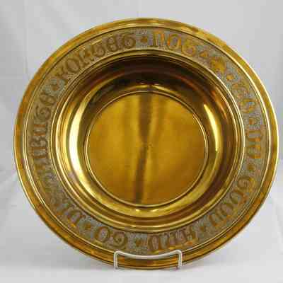 17,015 - LARGE ENGRAVED CHURCH OFFERING PLATE