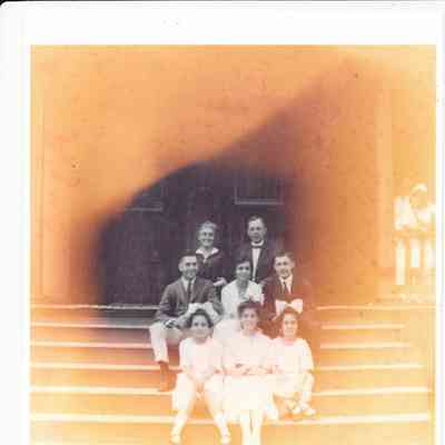 Photograph of the Will???s Family at the Brunswick Inn