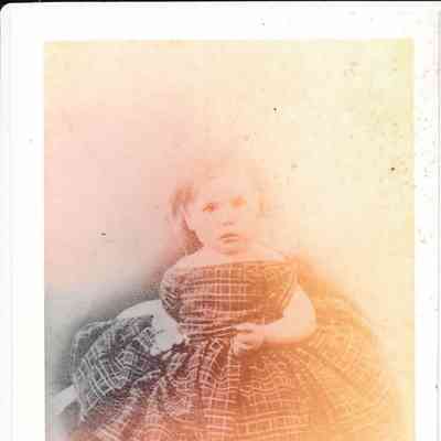 Photograph a young girl