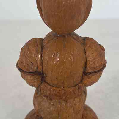 (3) WALNUT SHELL FIGURE