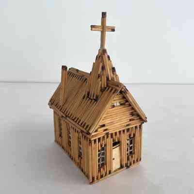 OLD COUNTRY CHURCH