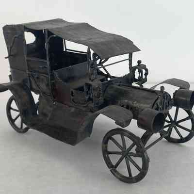 UNTITLED (MODEL T)