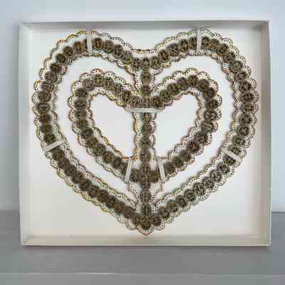 WALNUT SHELL HEART FRAME