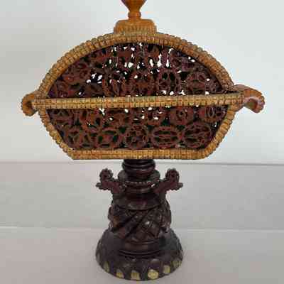 WALNUT SHELL COMPOTE