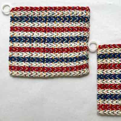 Woven Potholders (2)