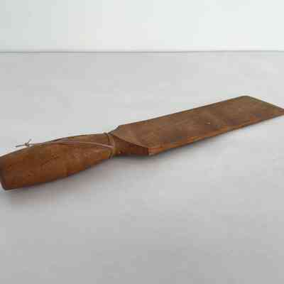 TURNED WOOD PADDLE