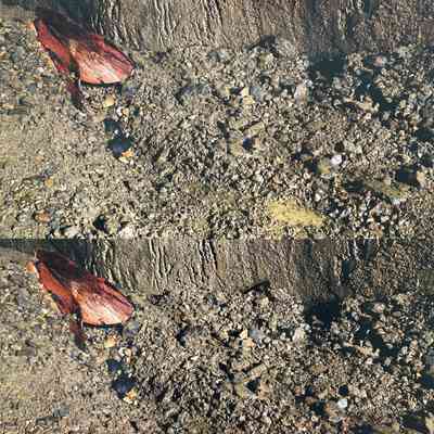 HC2. Fig. 12. Drainage with exposed grave model boats.