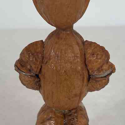 (3) WALNUT SHELL FIGURE