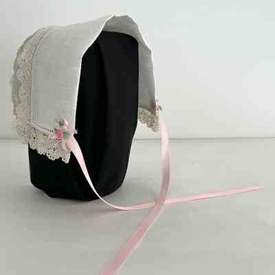 HANDKERCHIEF BONNET (DANISH PATTERN)