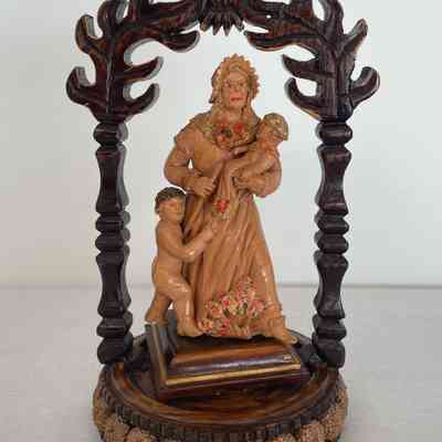 UNTITLED (BASED ON THE STATUE MADONNA OF THE TRAIL )