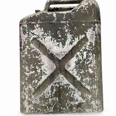 ca. 1945 Vermorel Jerrycan