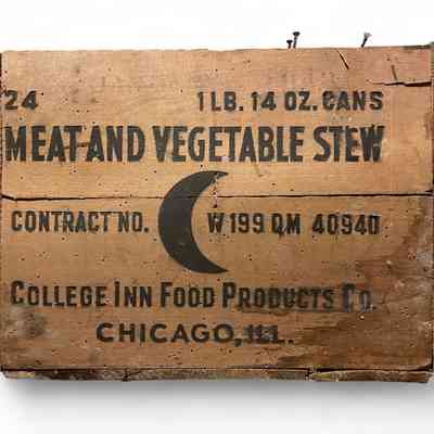 Meat and vegetable stew crate