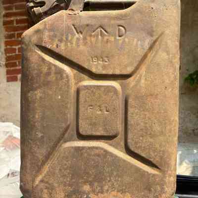 1943 F&L Jerrycan