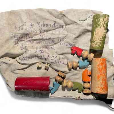 Wooden games, shipped to a 4eme RTT soldier