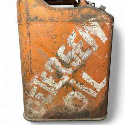 1945 Wheeling Jerrycan