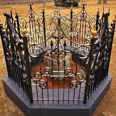 Springs Station Memorial Fence - 1898
