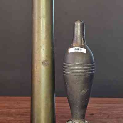 WW2 - Anti-tank round and 81mm Allied Mortar