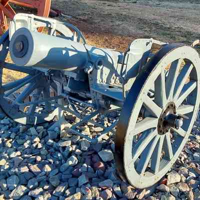 German Krupp 10.5cm Light Field Howitzer Model 98 - 1915