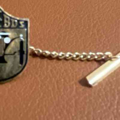 SSSCBDS (South Shore Sports Car and Beer Drinking Society) tie pin