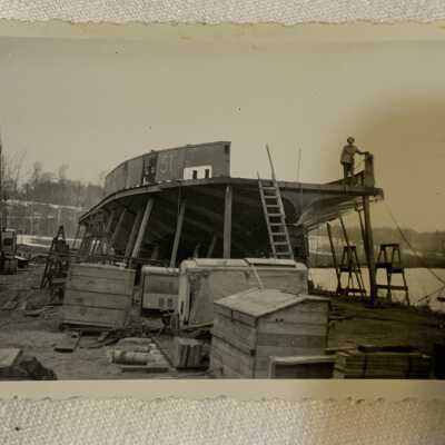 ‘New ferry “Jacob Henkel” in assembly… April 1949’