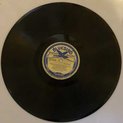 'Isle of Capri-Fox Trot; Hands Across the Table' Record