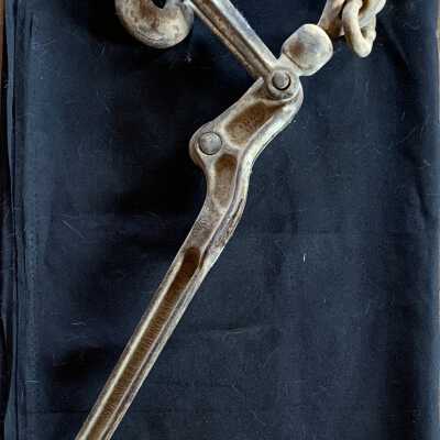 Chain Cinch
