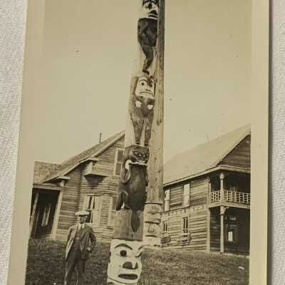 ‘Kispiox June 1933, the half man half beaver totem’