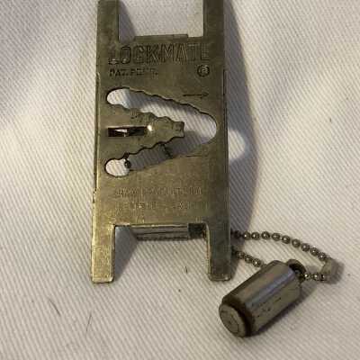 'Lockmate' Chain with Lockbolt