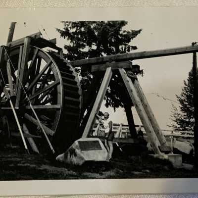 'Waterwheel Pump on bank of Fraser River... Aug 1958'