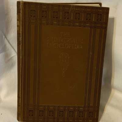 'Universal Encyclopedia New Edition' Vol. VIII Langho-Metz