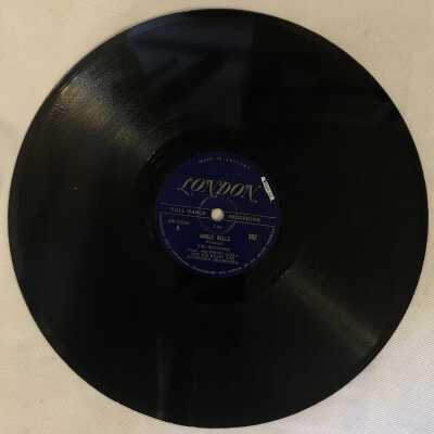 'Jingle Bells; The Mistletoe Kiss' Record