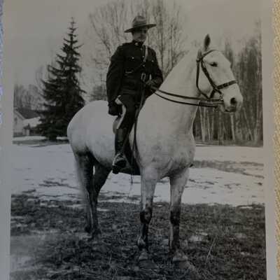 ‘Larry Stern on Scandal Hazelton March 1945’