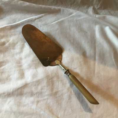 Cake Server