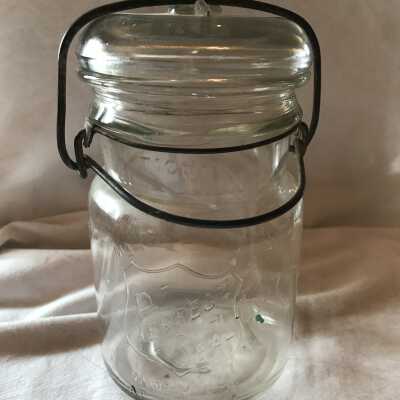 'Perfect Seal' Jar