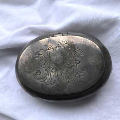 Snuff Box