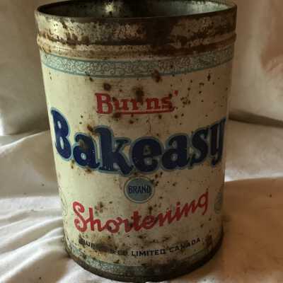 'Burns Bakeasy Shortening' Can