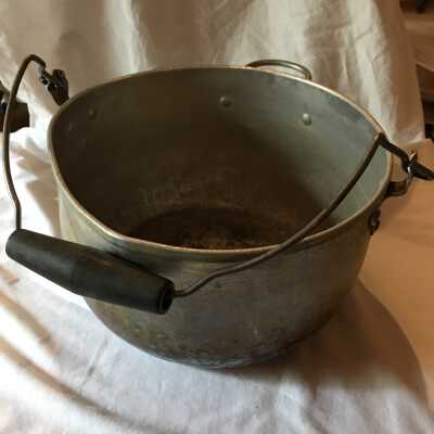 Pot