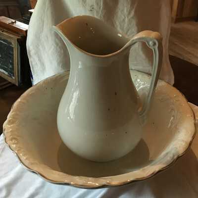 Pitcher and Basin Set