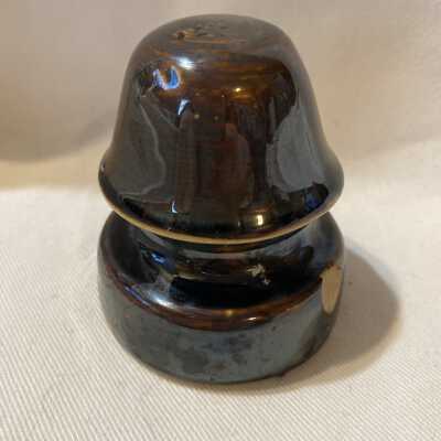 Brown Insulator