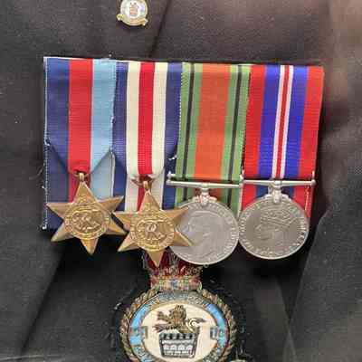 Medal Bar, Stan Jones