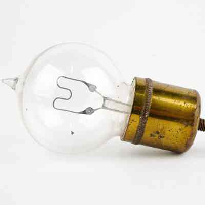 c.1882 Maxim Incandescent Lamp