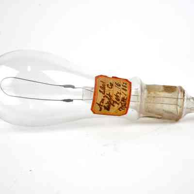 1882 Tippless Stopper Lamp by Ludwig Böem/American Electric Light Co.