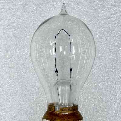 Perkins Incandescent Lamp