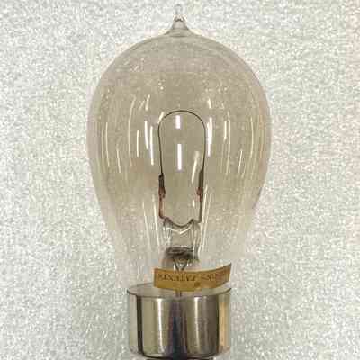 Edison "Municipal" Series Burning Incandent Lamp