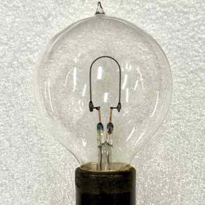 Bernstein Series Burning Incandescent Lamps