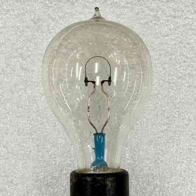 Heisler Series Burning Incandescent Lamp