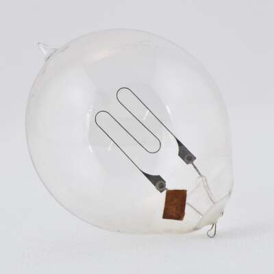 C.1884 Maxim Incandescent Lamp