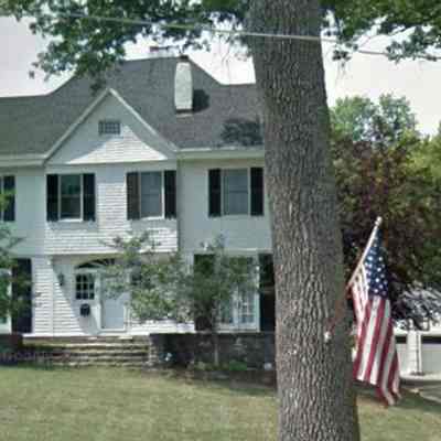 90 E. Fountain Avenue